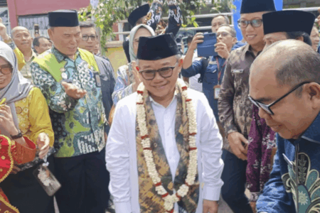 Guru Tetap Penting, Teknologi Tak Bisa Gantikan Peran