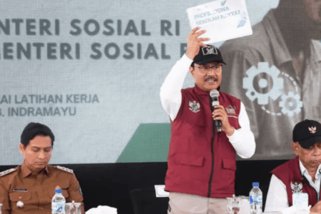 Gus Ipul Buka MPLS, Soroti Fasilitas Sekolah Rakyat Lengkap