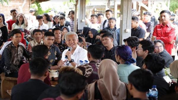 Jurus Ganjar Hubungkan Pendidikan & Dunia Kerja: Siap Adaptasi!