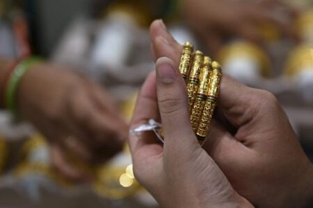 Trend Harga Emas Perhiasan 27 November 2025: Peluang atau Tantangan?