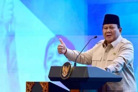 Prabowo Bagikan Smart TV untuk Sekolah: Lompatan Digital Pendidikan