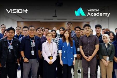 Raih Pengalaman Kerja Nyata di Program Magang Vision+ Academy