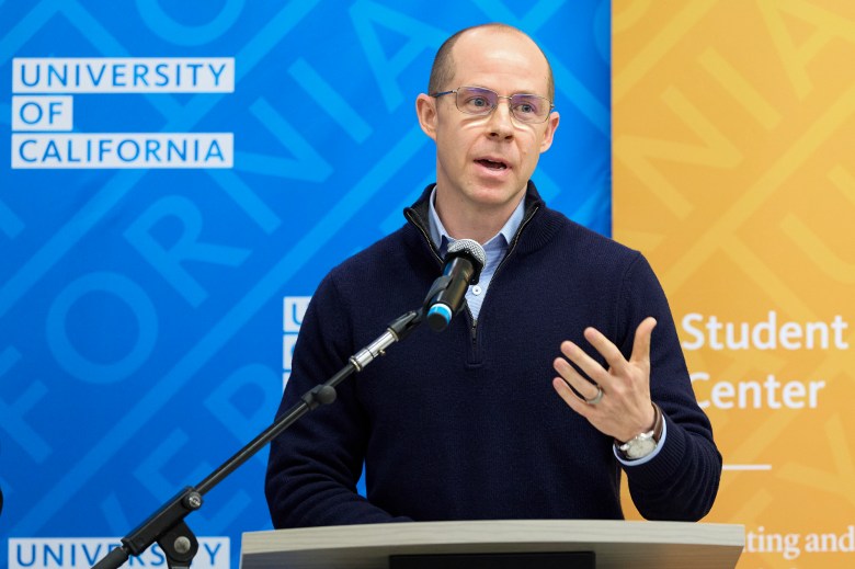 Kontroversi Kandidat Gubernur dari Partai Demokrat