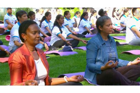 India Gelar Perayaan Hari Yoga Internasional ke-12 di PBB