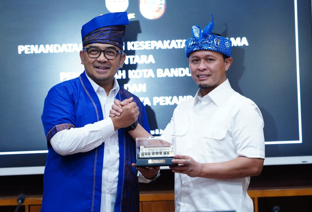 Pekanbaru Bandung Teken MoU untuk Menuju Kota Metropolitan